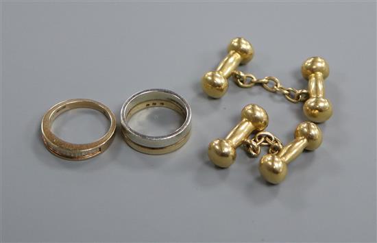 Two 9ct gold rings and a pair of 18ct gold cufflinks.